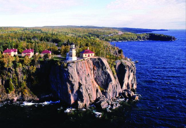 Split Rock Lighthouse on a cliff with Lake Superior